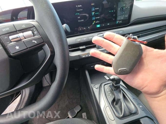 2025 Kia K4 LXS - miniatura 8