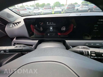2025 Kia K4 LXS - miniatura 9