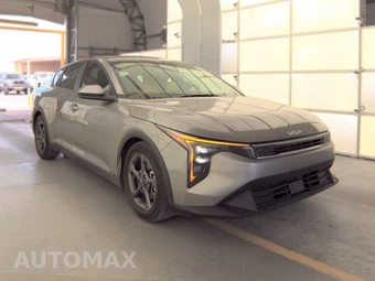 2025 Kia K4 LXS - miniatura 3