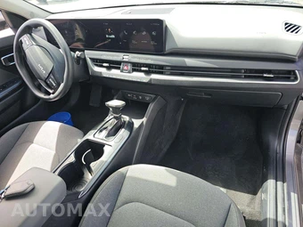 2025 Kia K4 LXS - miniatura 19