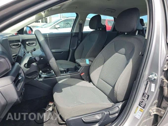 2025 Kia K4 LXS - miniatura 6