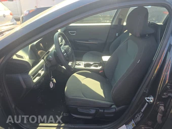 2025 Kia K4 LXS - miniatura 7