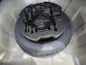 2025 Kia K4 LXS - miniatura 12