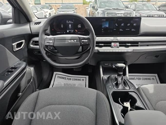 2025 Kia K4 LXS - miniatura 5