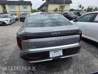 2025 Kia K4 LXS - miniatura 9