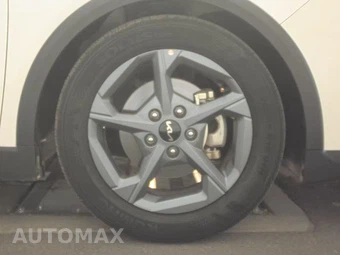 2025 Kia K4 LXS - miniatura 10