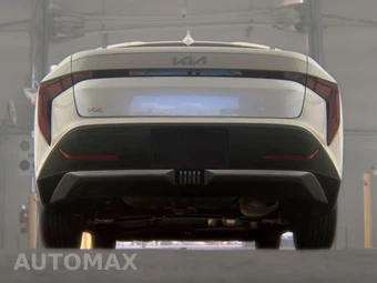 2025 Kia K4 LXS - miniatura 7