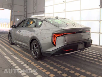 2025 Kia K4 LXS - miniatura 6