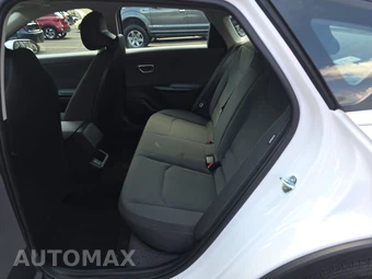 2025 Kia K4 LXS - miniatura 13