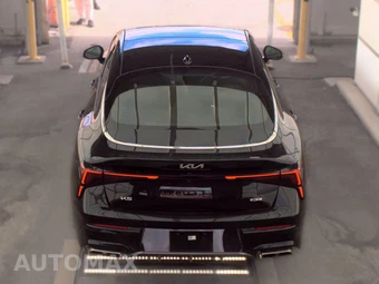 2025 Kia K5 GT - miniatura 5