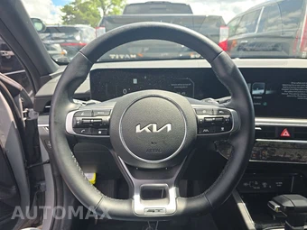 2025 Kia K5 GT - miniatura 10