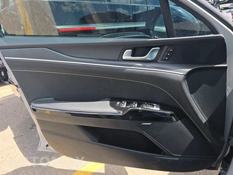 2025 Kia K5 GT - miniatura 9