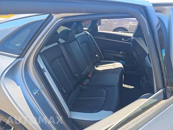 2025 Kia K5 GT-Line - miniatura 16