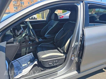 2025 Kia K5 GT-Line - miniatura 6