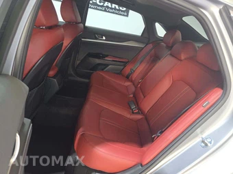 2025 Kia K5 GT-Line - miniatura 13