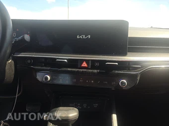 2025 Kia K5 GT-Line - miniatura 11