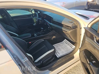2025 Kia K5 GT-Line - miniatura 14
