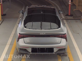 2025 Kia K5 GT-Line - miniatura 5