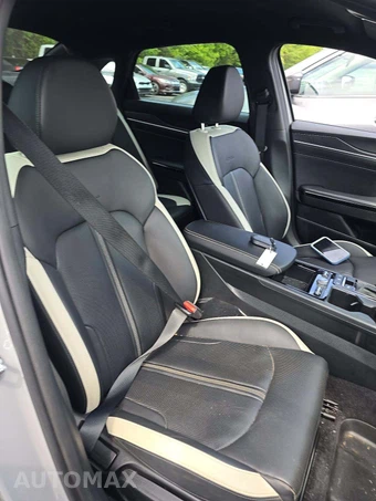 2025 Kia K5 GT-Line - miniatura 17