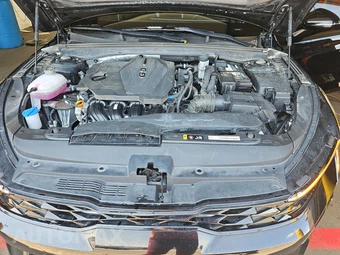 2025 Kia K5 GT-Line - miniatura 15