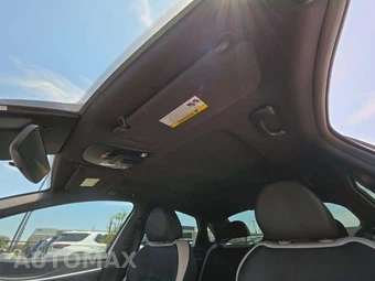 2025 Kia K5 GT-Line - miniatura 8