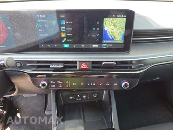2025 Kia K5 GT-Line - miniatura 10