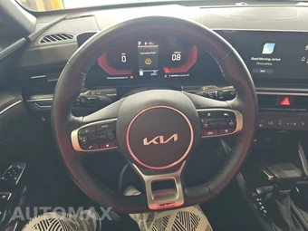 2025 Kia K5 GT-Line - miniatura 10