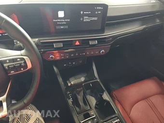 2025 Kia K5 GT-Line - miniatura 11