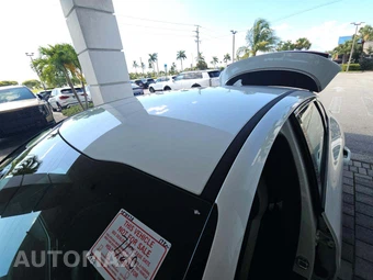 2025 Kia K5 GT-Line - miniatura 9
