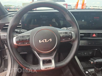2025 Kia K5 GT-Line - miniatura 10
