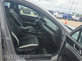 2025 Kia K5 GT-Line - miniatura 8