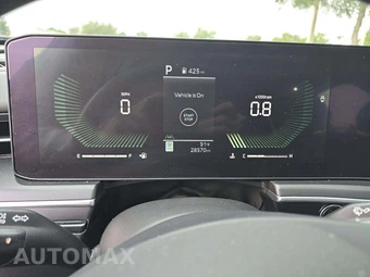 2025 Kia K5 GT-Line - miniatura 9