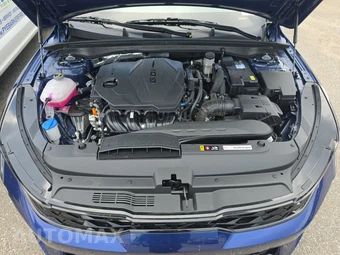 2025 Kia K5 GT-Line - miniatura 16