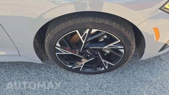 2025 Kia K5 GT-Line - miniatura 20