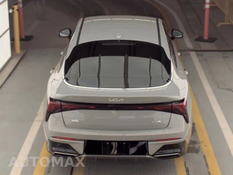 2025 Kia K5 GT-Line - miniatura 5