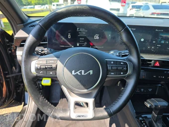 2025 Kia K5 GT-Line - miniatura 10