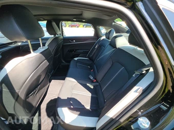 2025 Kia K5 GT-Line - miniatura 13