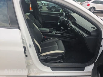 2025 Kia K5 GT-Line - miniatura 8