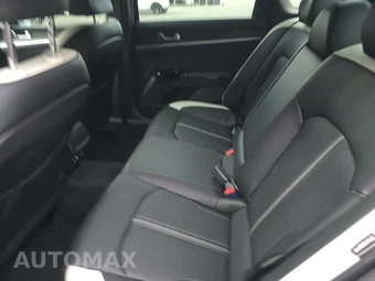 2025 Kia K5 GT-Line - miniatura 13