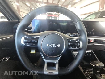 2025 Kia K5 GT-Line - miniatura 10