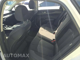2025 Kia K5 LXS - miniatura 13