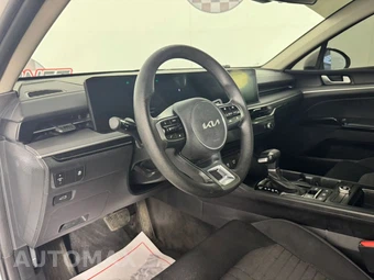 2025 Kia K5 LXS - miniatura 10