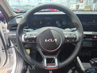 2025 Kia K5 LXS - miniatura 10