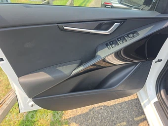 2025 Kia Niro EV Wind - miniatura 9