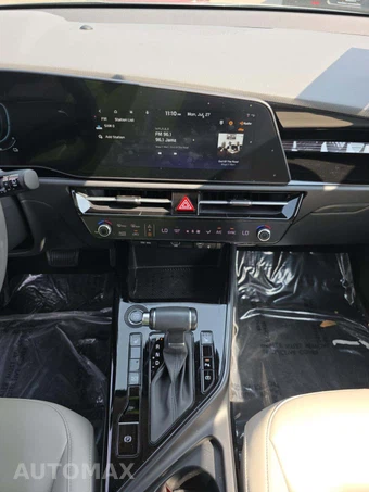 2025 Kia Niro EX - miniatura 10