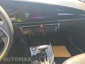 2025 Kia Niro EX - miniatura 11