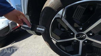2025 Kia Niro EX - miniatura 23