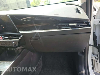 2025 Kia Niro EX - miniatura 16