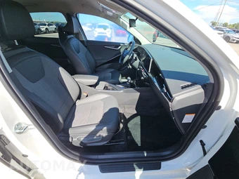 2025 Kia Niro EX - miniatura 8
