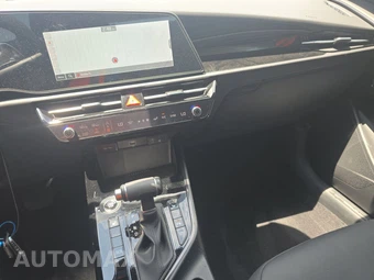 2025 Kia Niro EX - miniatura 11